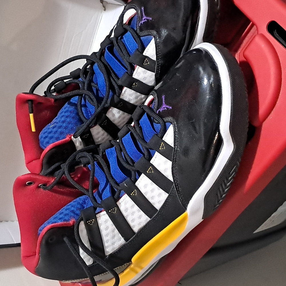 Jordan Max Aura sz 10 nwot/b